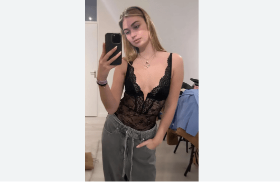 fapvideo roxy dekker!